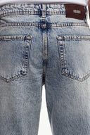 Relaxed Fit Jean