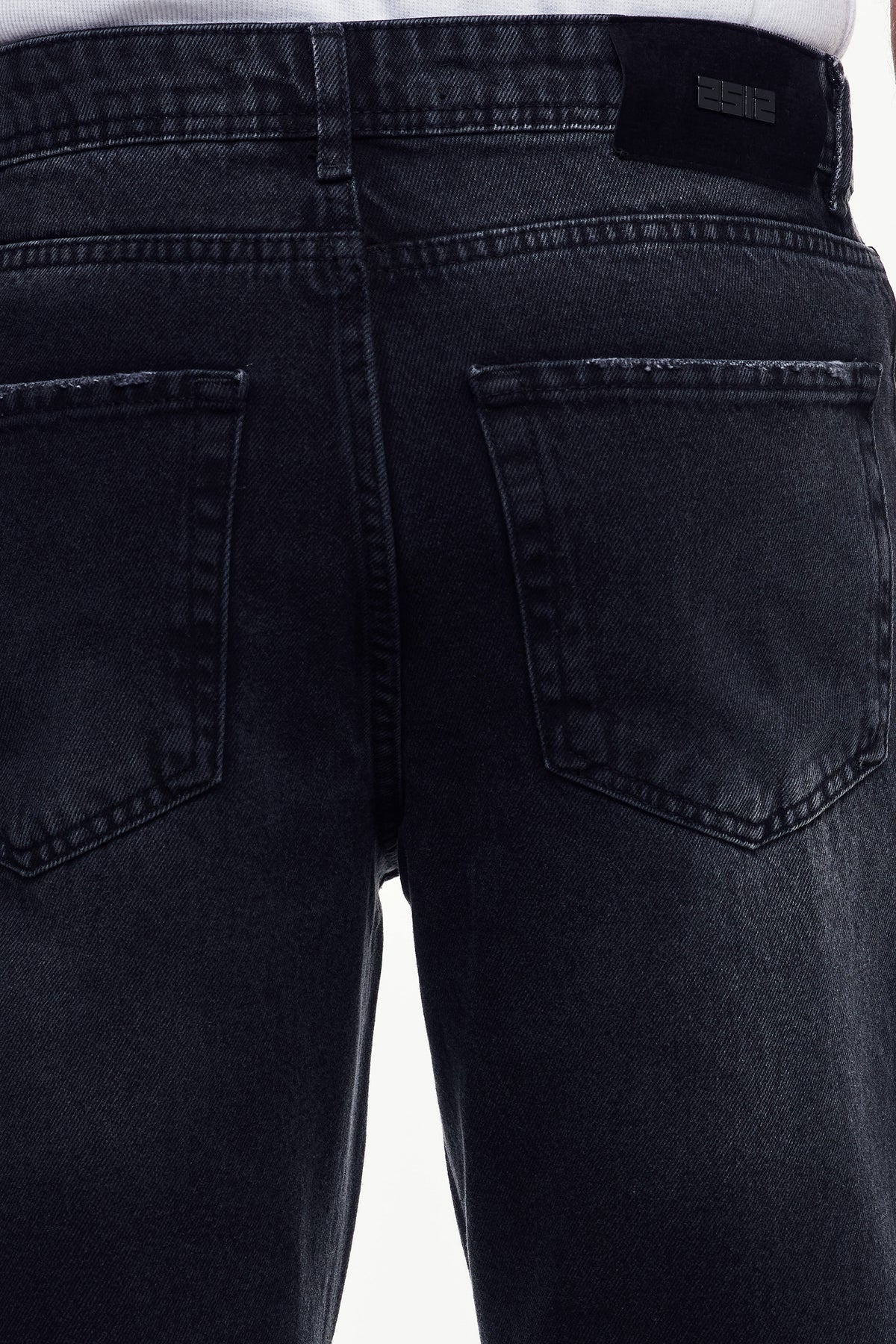 Relaxed Straight Jean