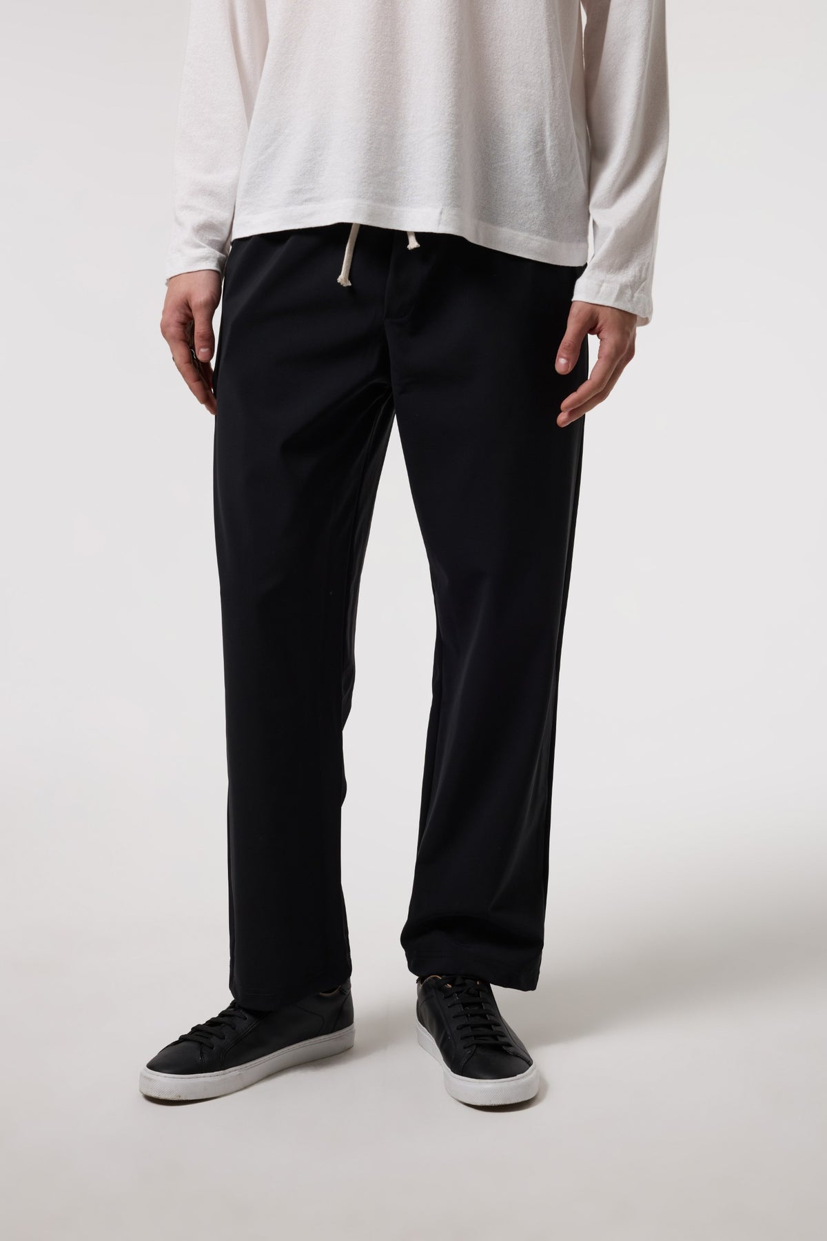 Beli Bağcıklı Relaxed Fıt Pantolon