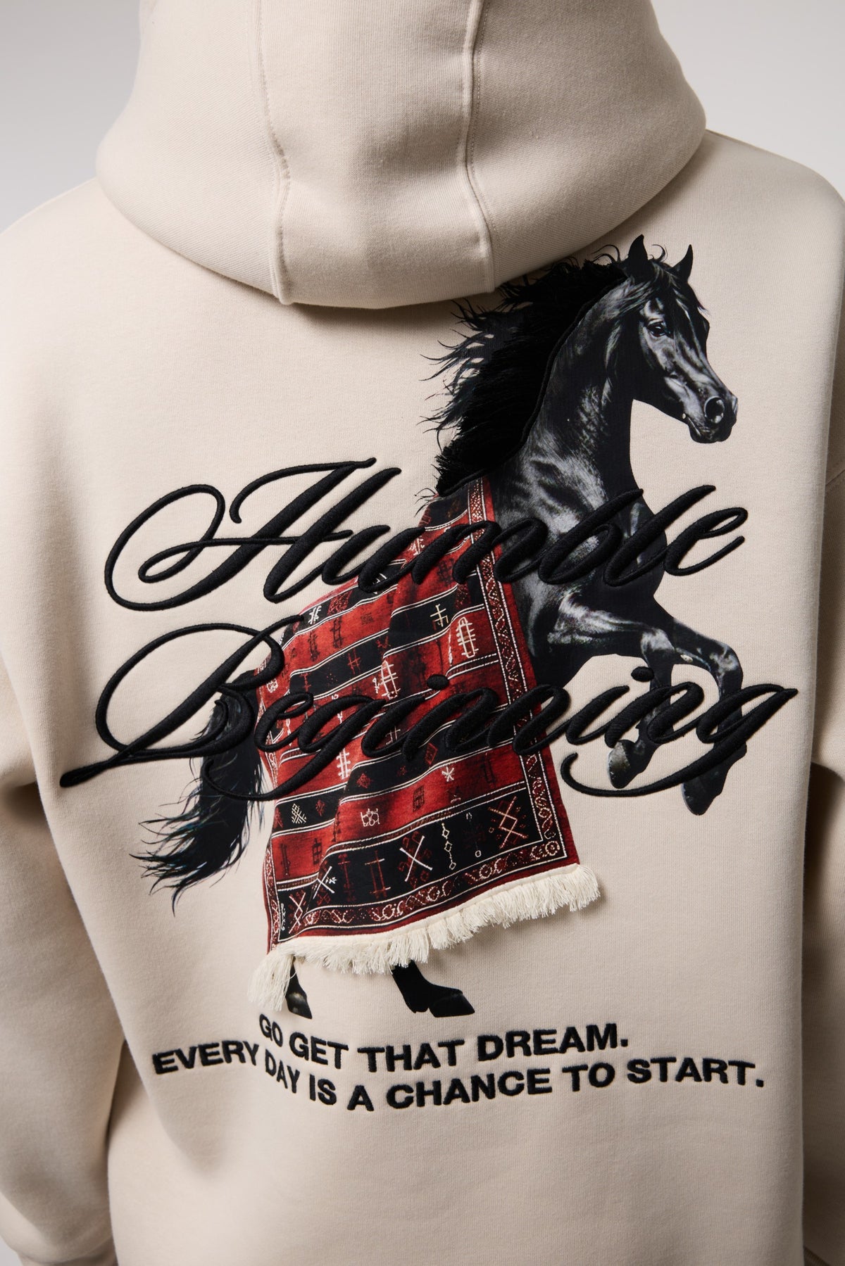 OVERSIZE Etnik İllüstrasyonlu HOODIE - BEJ