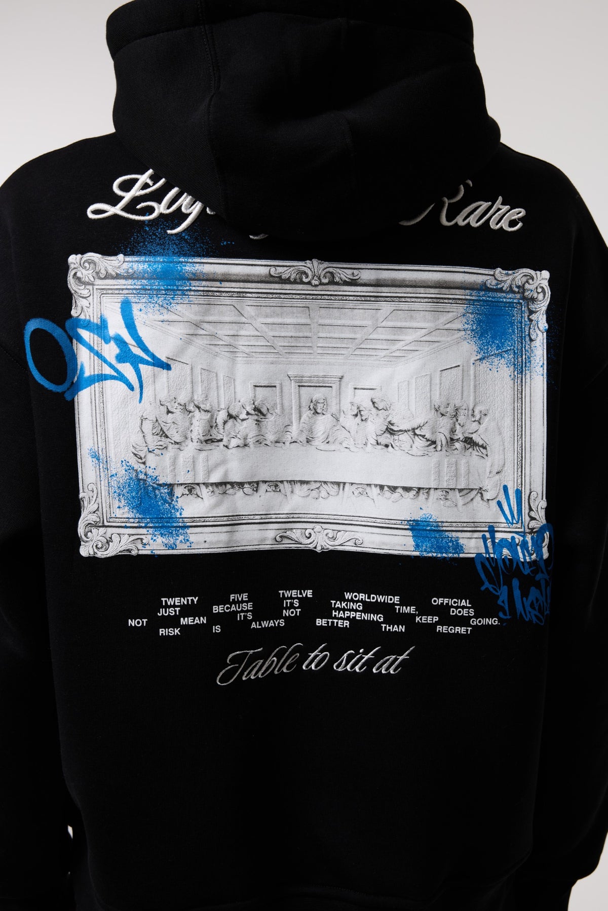 Sanat Baskılı Kapüşonlu Sweatshırt