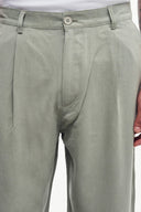 Geniş Paça Pileli Pantolon