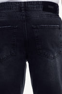 Relaxed Straight Jean